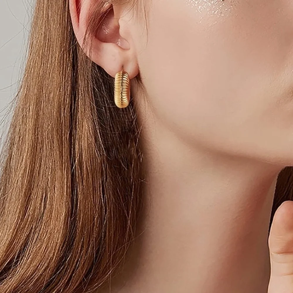 Anthropologie Gold Chunky Snail Shell Hollow Earrings